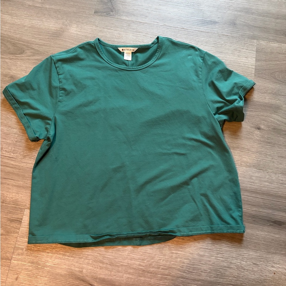 Athleta Green Short Sleeve Tee